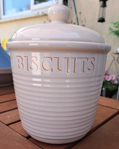 Vintage ceramic biscuit barrel - biscuit,