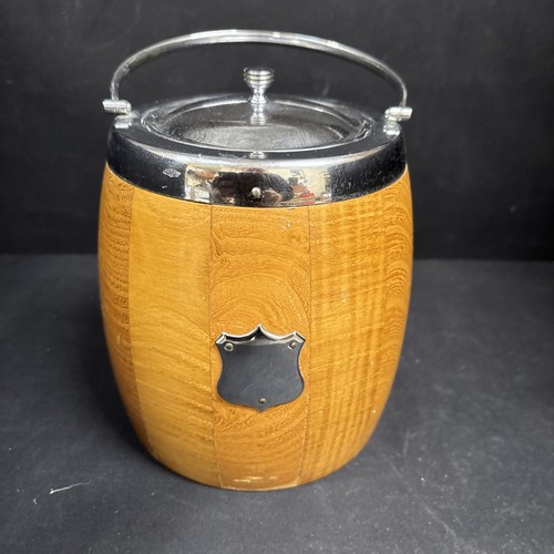 Vintage wooden biscuit barrel - wooden,
