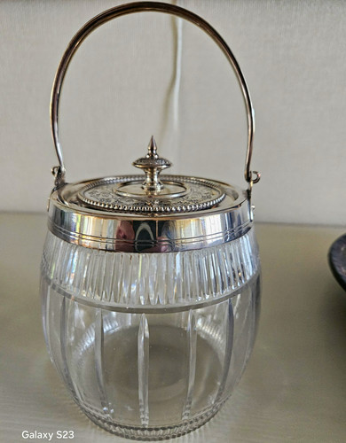 Silver plate biscuit barrel - plate,