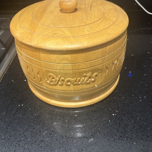 Vintage wooden carved biscuit - vintage,
