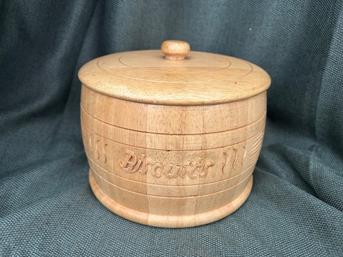 Vintage wooden biscuit - wooden,