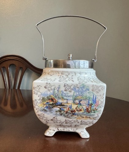 Vinted lancaster standard - &,