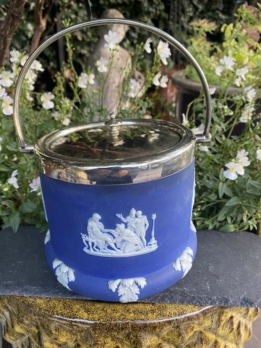 This antique wedgewood - is, a